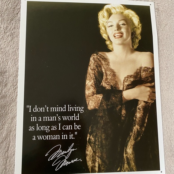Vintage Marilyn Monroe Metal Postsr - Picture 2 of 2